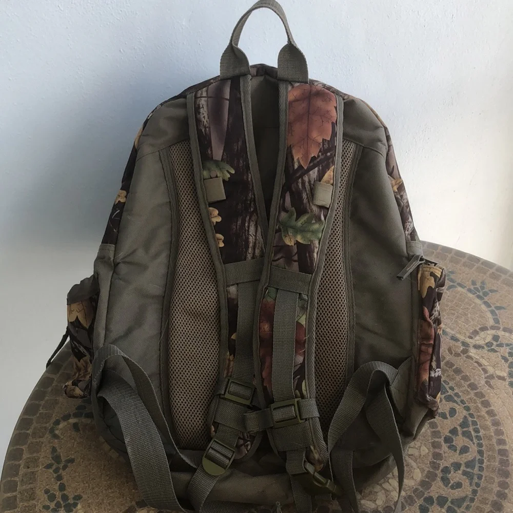 GOODYEAR CAMO BACKPACK • GUC - Picture 7 of 17